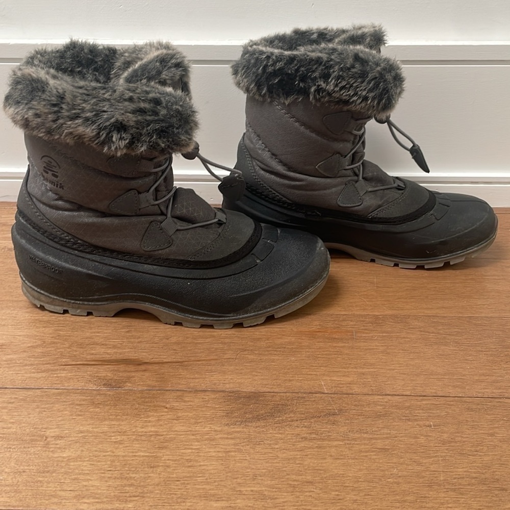 COPY - Kamik MOMENTUM low grey charcoal winter snow boot  bungee lacing system … - Picture 3 of 10